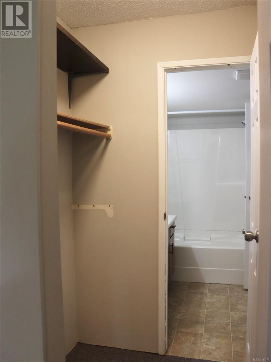 #13 211 BUTTERTUBS PL - Image 14
