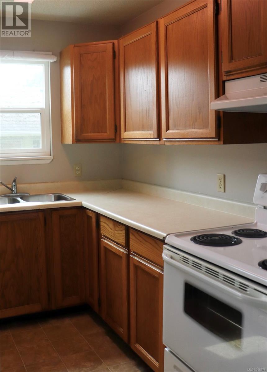 #13 211 BUTTERTUBS PL - Image 6