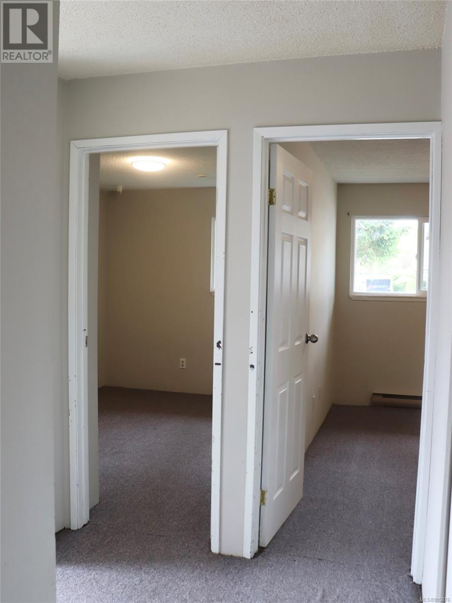 #13 211 BUTTERTUBS PL - Image 15