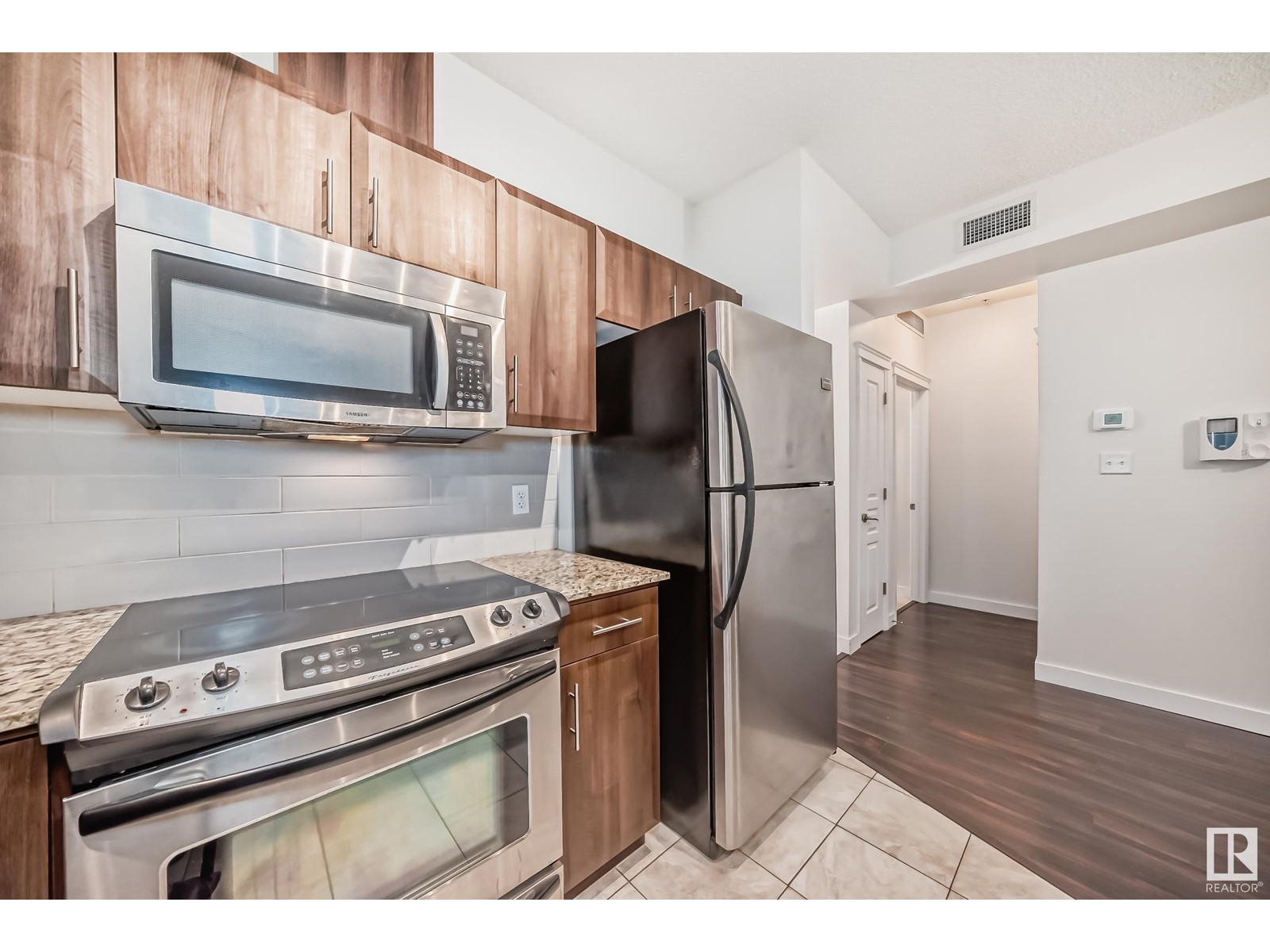 #117 10333 112 ST NW, Edmonton