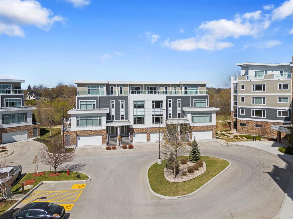 Photo 1 of 3 759 North Drive, Winnipeg MB
