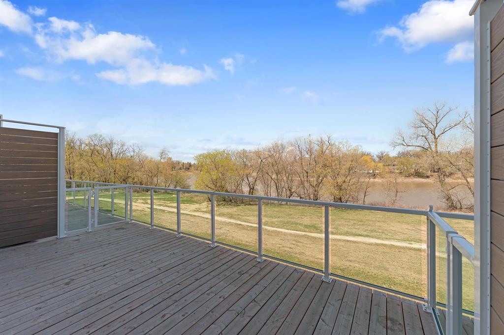 Photo 21 of 3 759 North Drive, Winnipeg MB