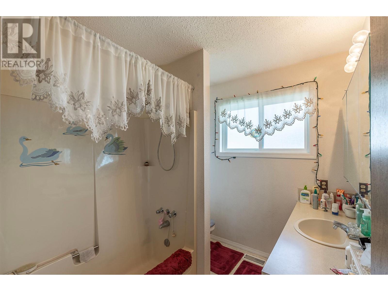 2845 Burns Avenue, Armstrong