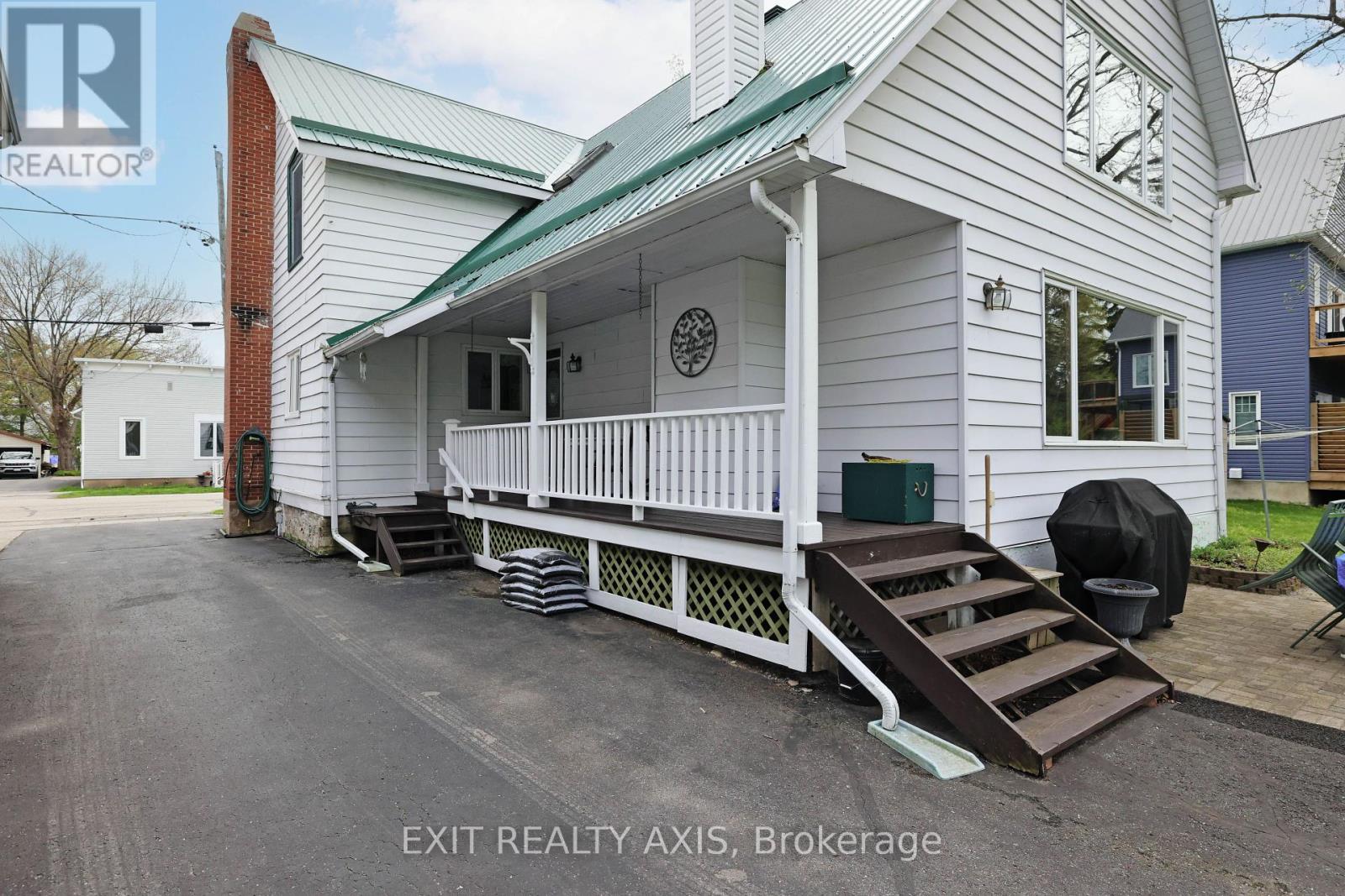 Photo 6 of 34 Church Street, Westport ON