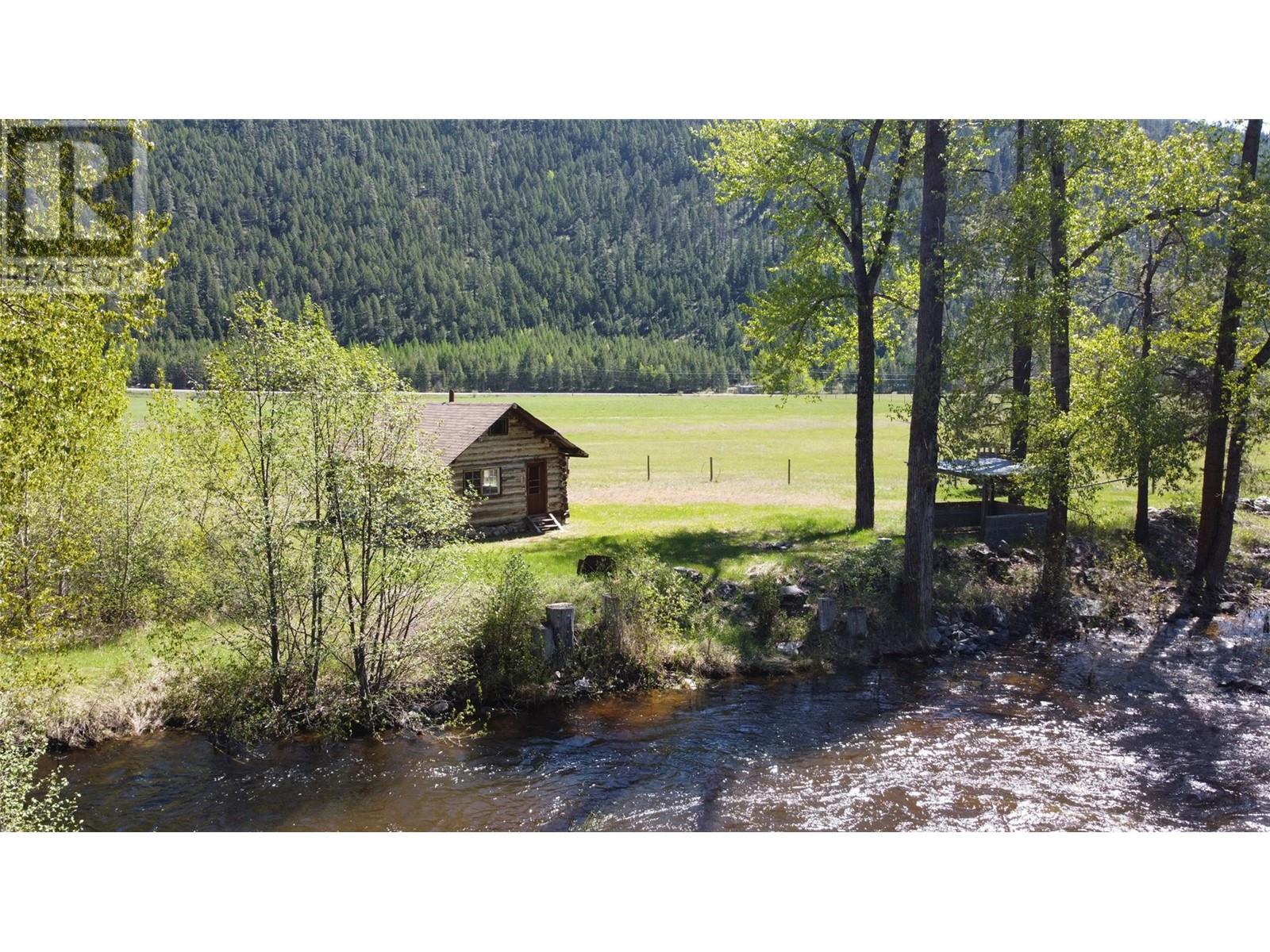 DL819S 33 Highway Unit# S 1/2 - Photo 2 of 50, Westbridge, British Columbia