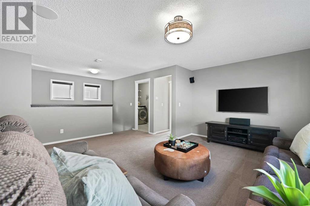 Single Family House for Sale in  Nolanlake View NW Nolan Hill Calgary 