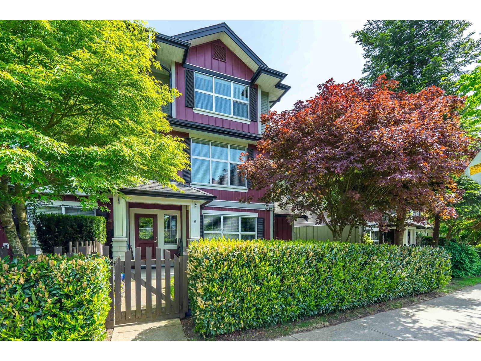 Photo 2 of 6 18211 70 Avenue, Surrey BC