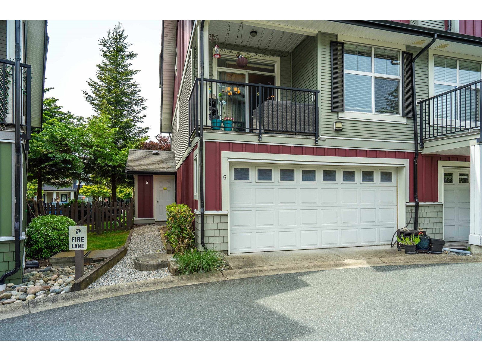 Photo 39 of 6 18211 70 Avenue, Surrey BC
