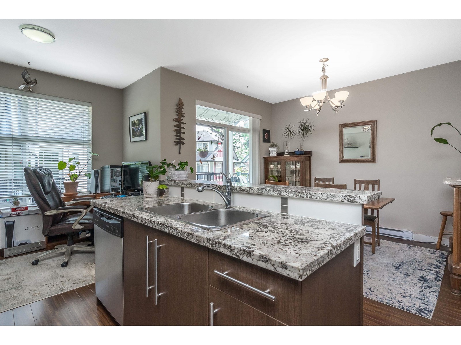 Photo 18 of 6 18211 70 Avenue, Surrey BC