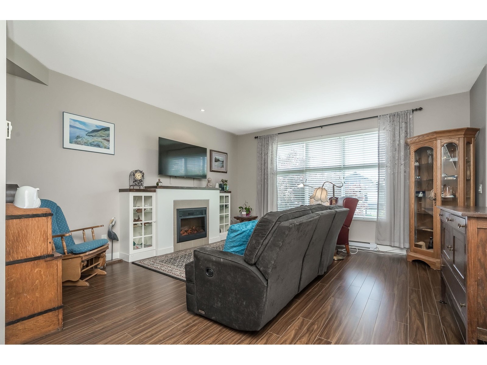 Photo 12 of 6 18211 70 Avenue, Surrey BC