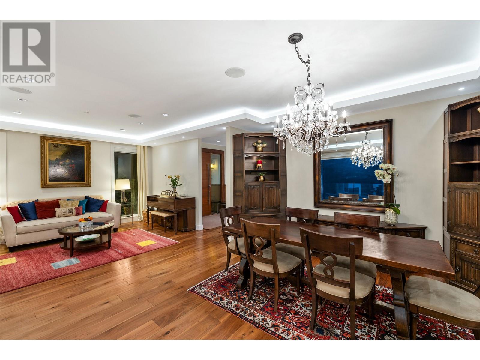 2449 KINGS AVENUE, West Vancouver