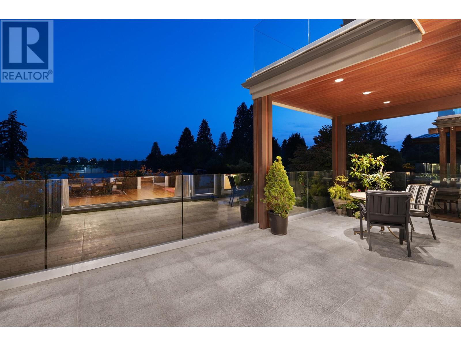 2449 KINGS AVENUE, West Vancouver