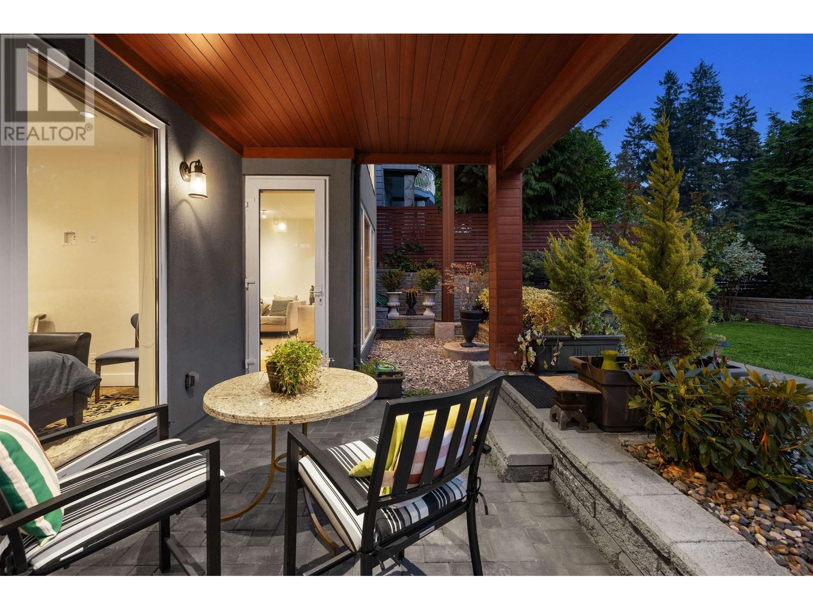 2449 KINGS AVENUE, West Vancouver