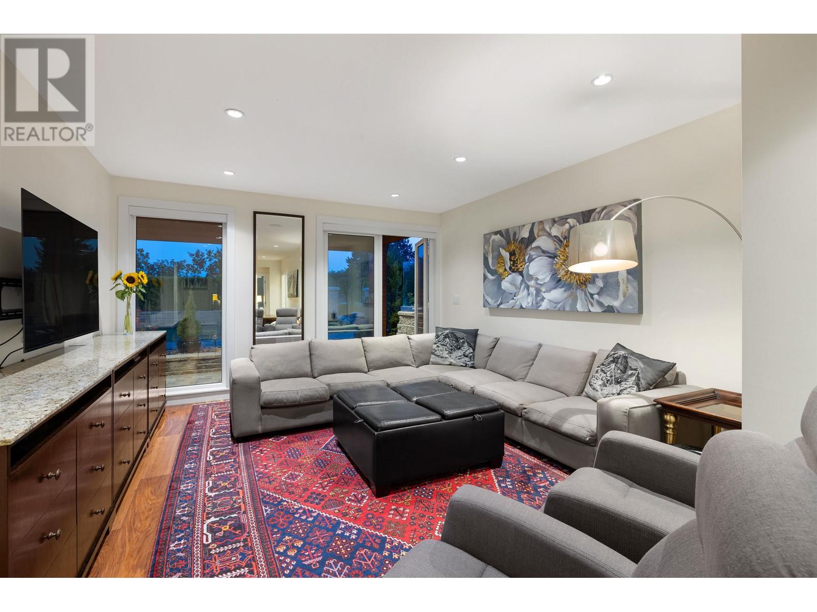 2449 KINGS AVENUE, West Vancouver