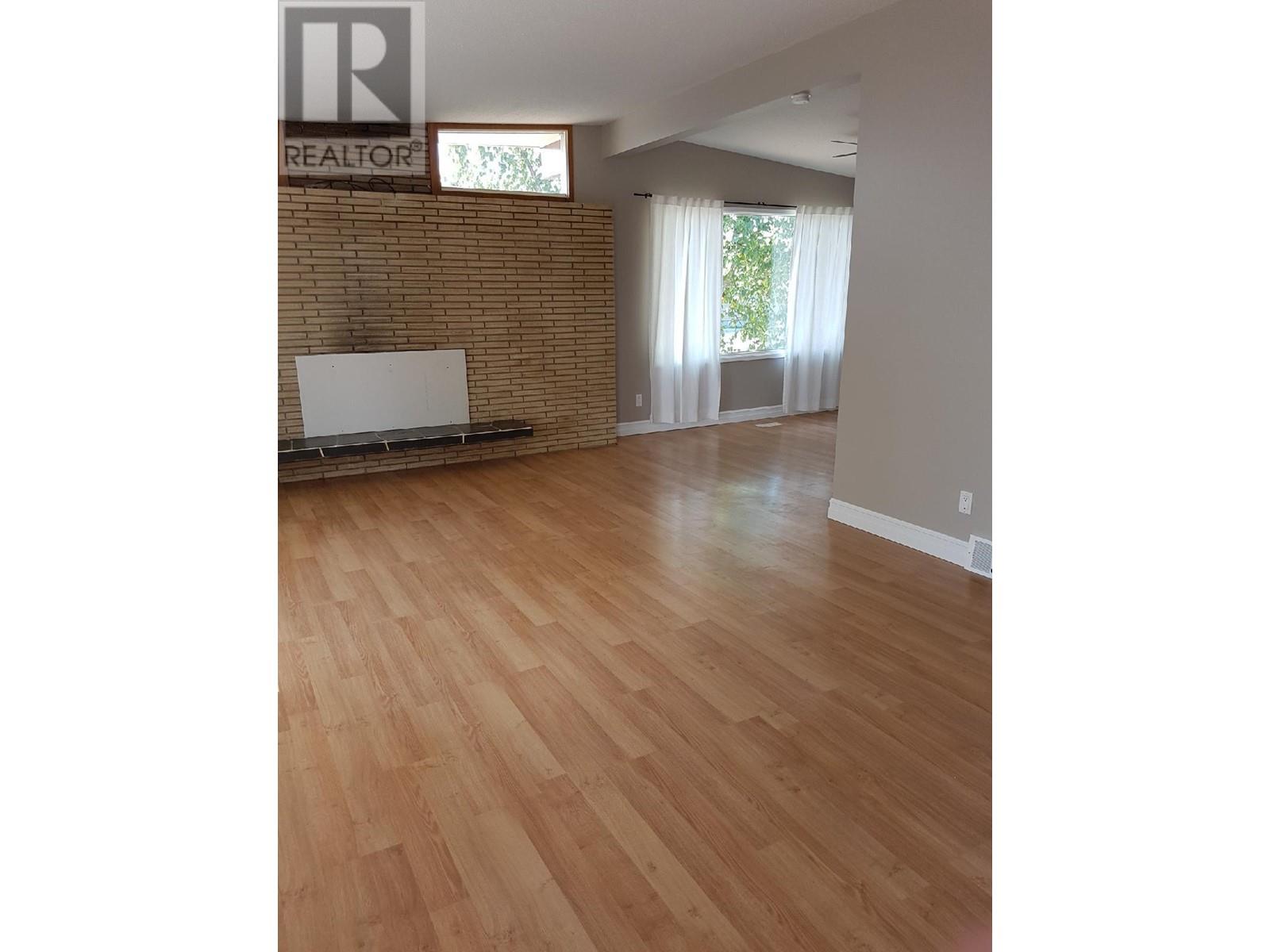 288 NICHOLSON STREET, Prince George