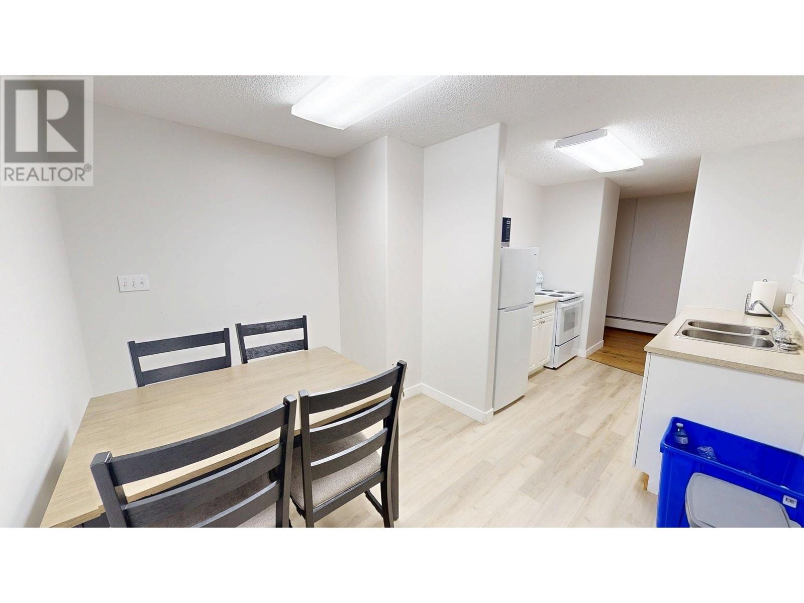 Photo 8 of 8903 100 Avenue, Fort St John BC