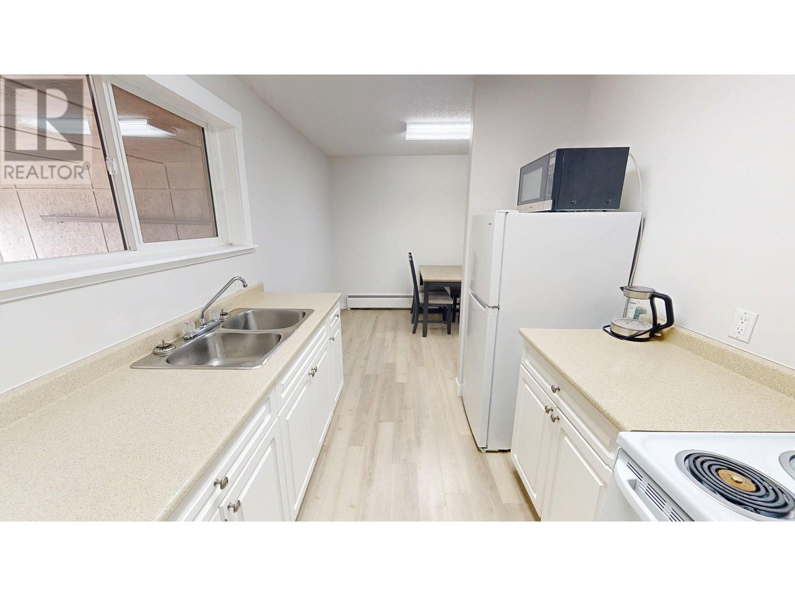 Photo 6 of 8903 100 Avenue, Fort St John BC