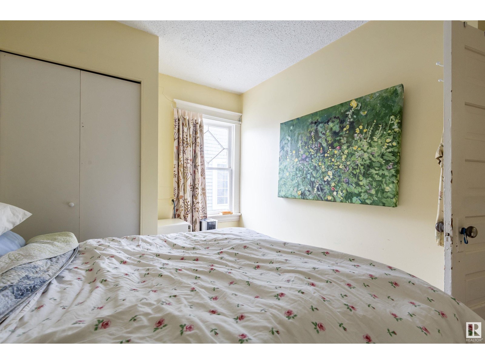 9924 87 AV NW, Edmonton