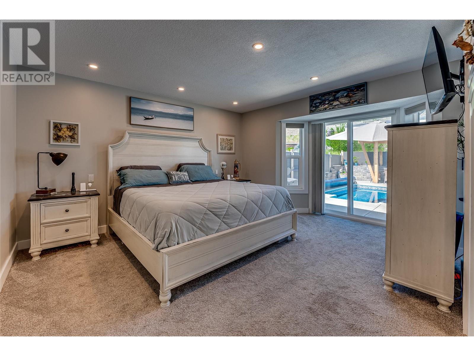 9090 College Drive, Coldstream
