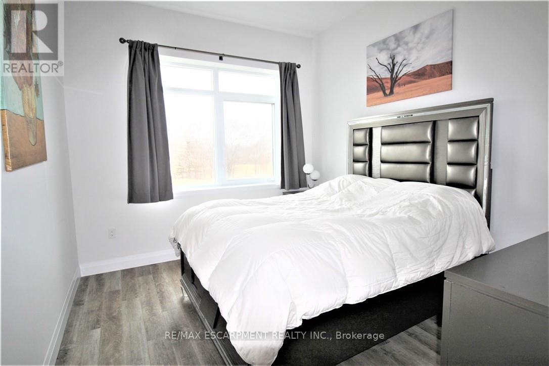 Single Family House for Sale in    REDFERN AVENUE Hamilton (Mountview) 