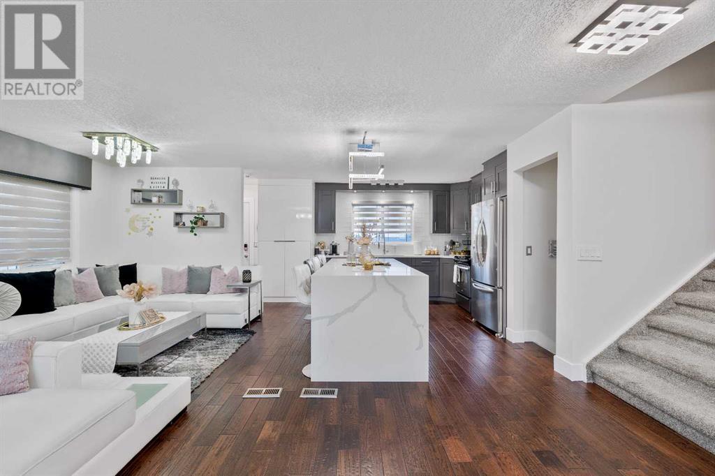 Single Family House 4 Level for Sale in  Whiteside Crescent NE Whitehorn Calgary 