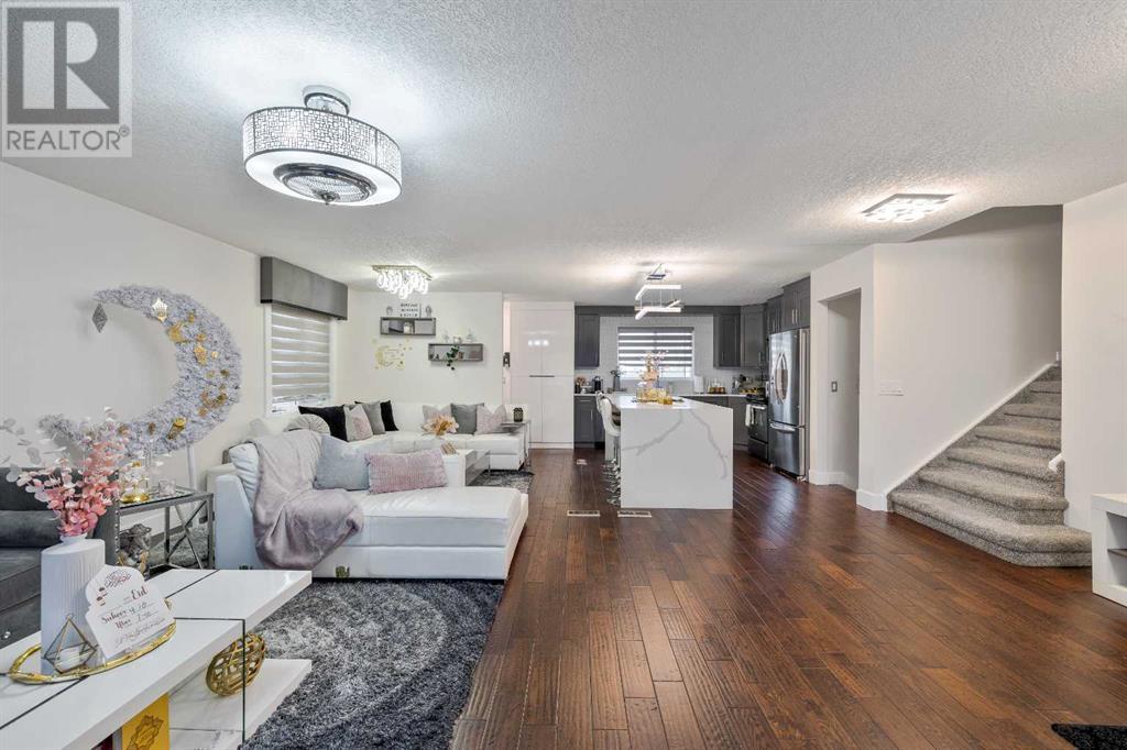Single Family House 4 Level for Sale in  Whiteside Crescent NE Whitehorn Calgary 
