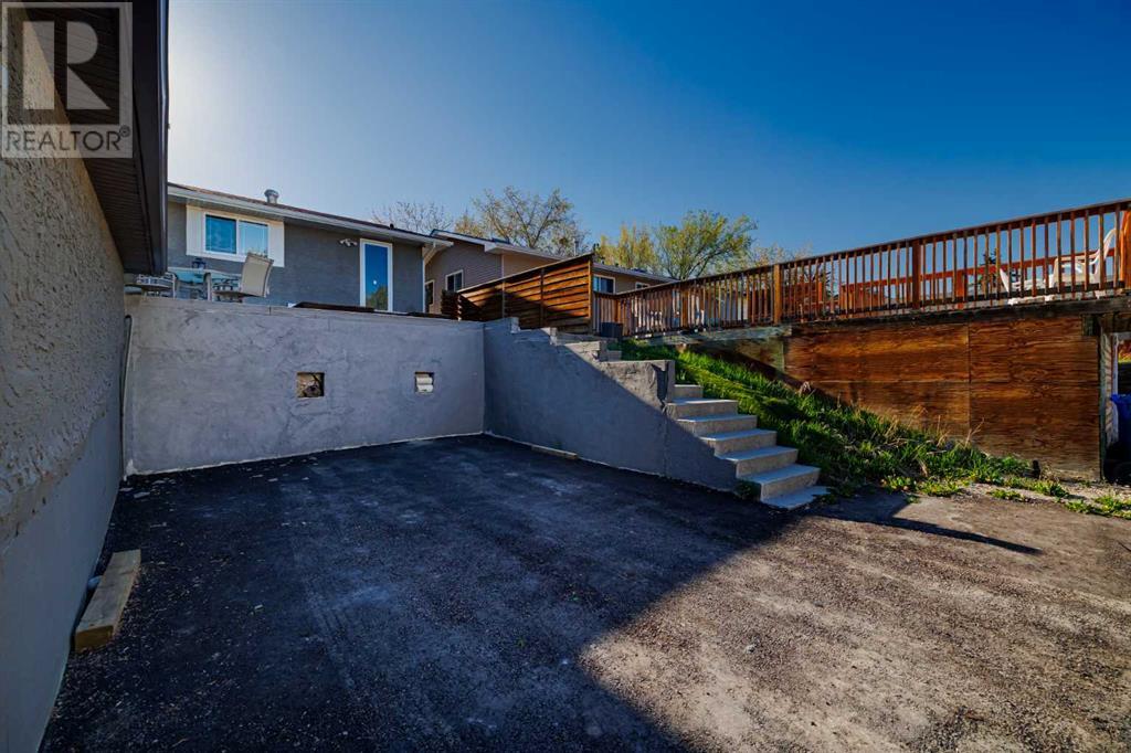 Single Family House 4 Level for Sale in  Whiteside Crescent NE Whitehorn Calgary 