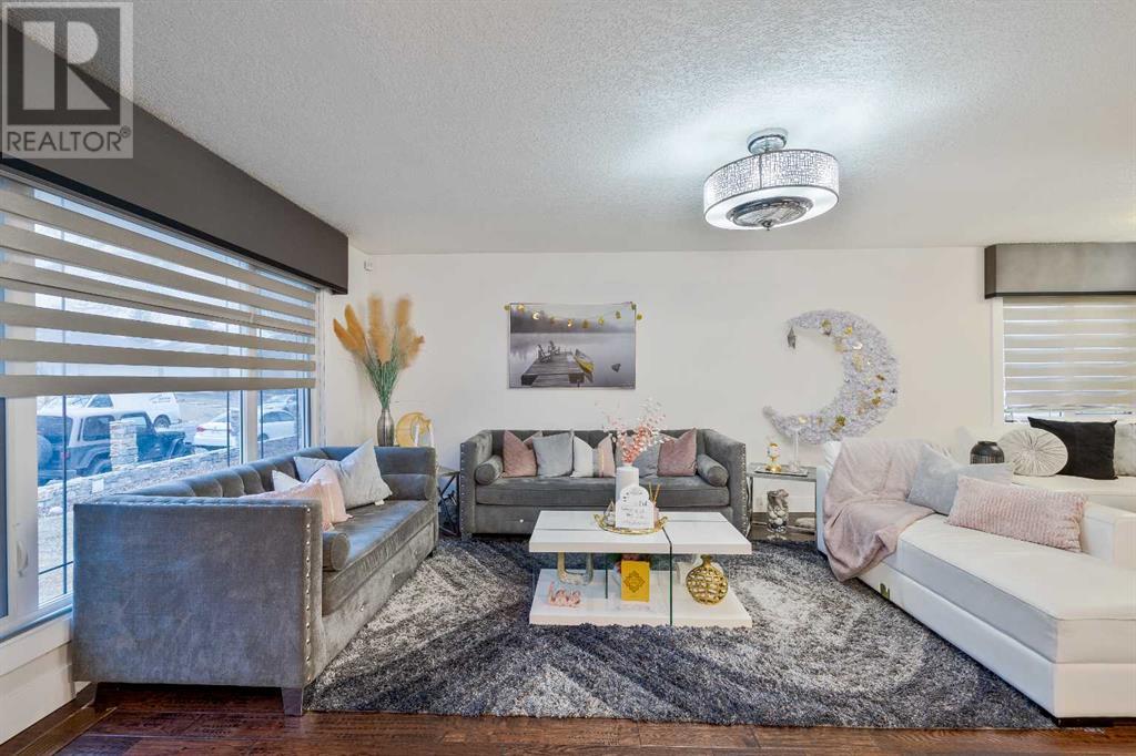 Single Family House 4 Level for Sale in  Whiteside Crescent NE Whitehorn Calgary 