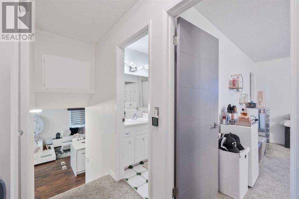 Single Family House 4 Level for Sale in  Whiteside Crescent NE Whitehorn Calgary 