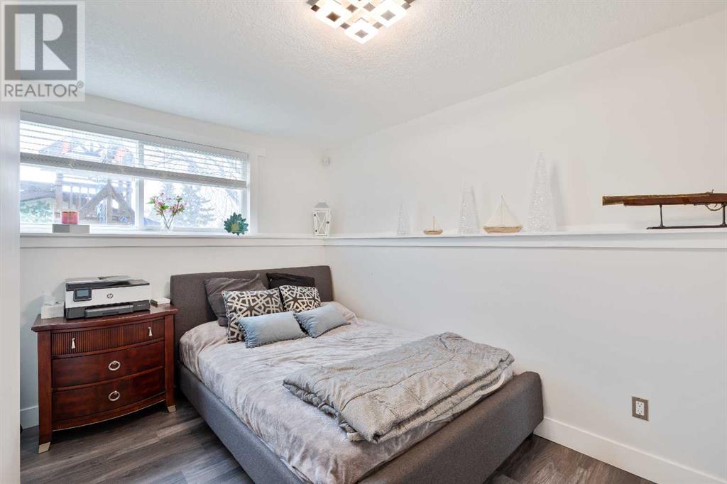 Single Family House 4 Level for Sale in  Whiteside Crescent NE Whitehorn Calgary 