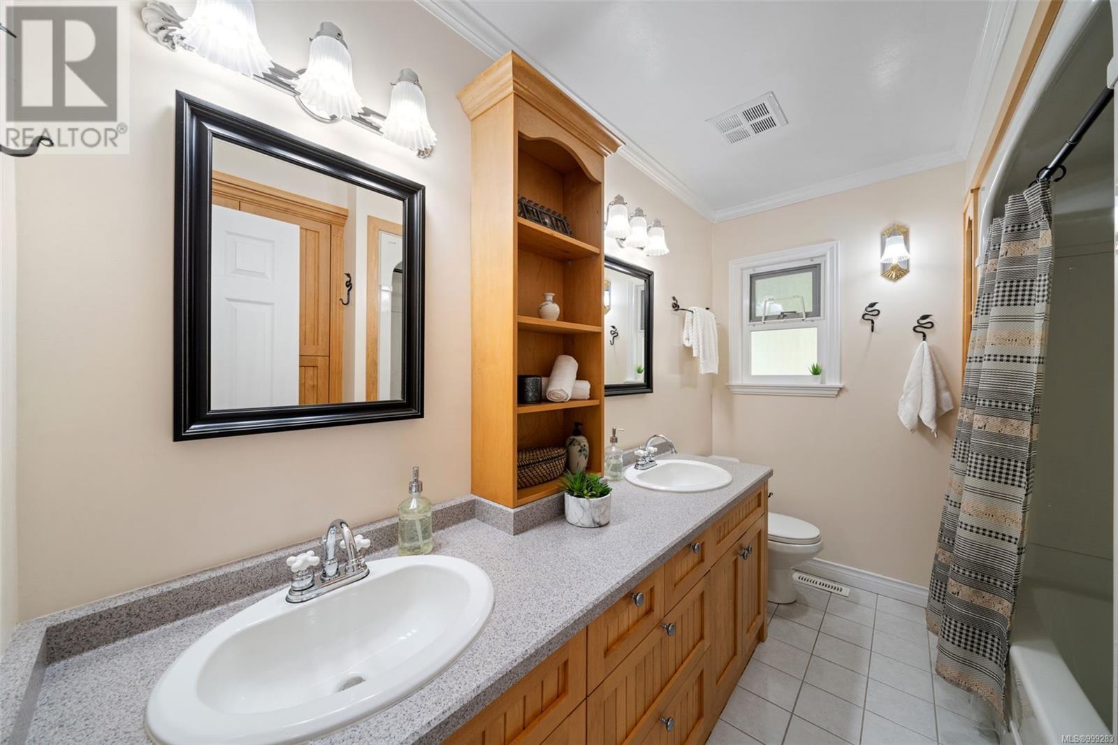  1078 Glen Forest Way, Metchosin