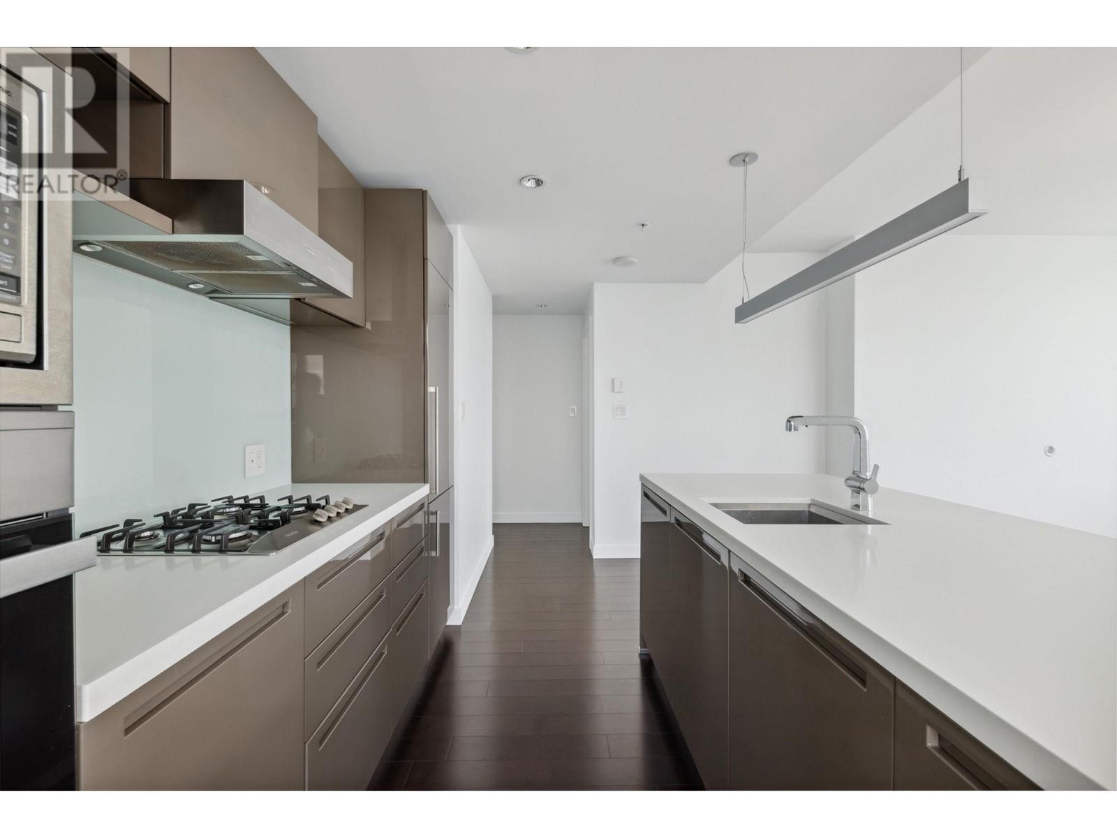 Photo 5 of 3909 777 Richards Street, Vancouver BC