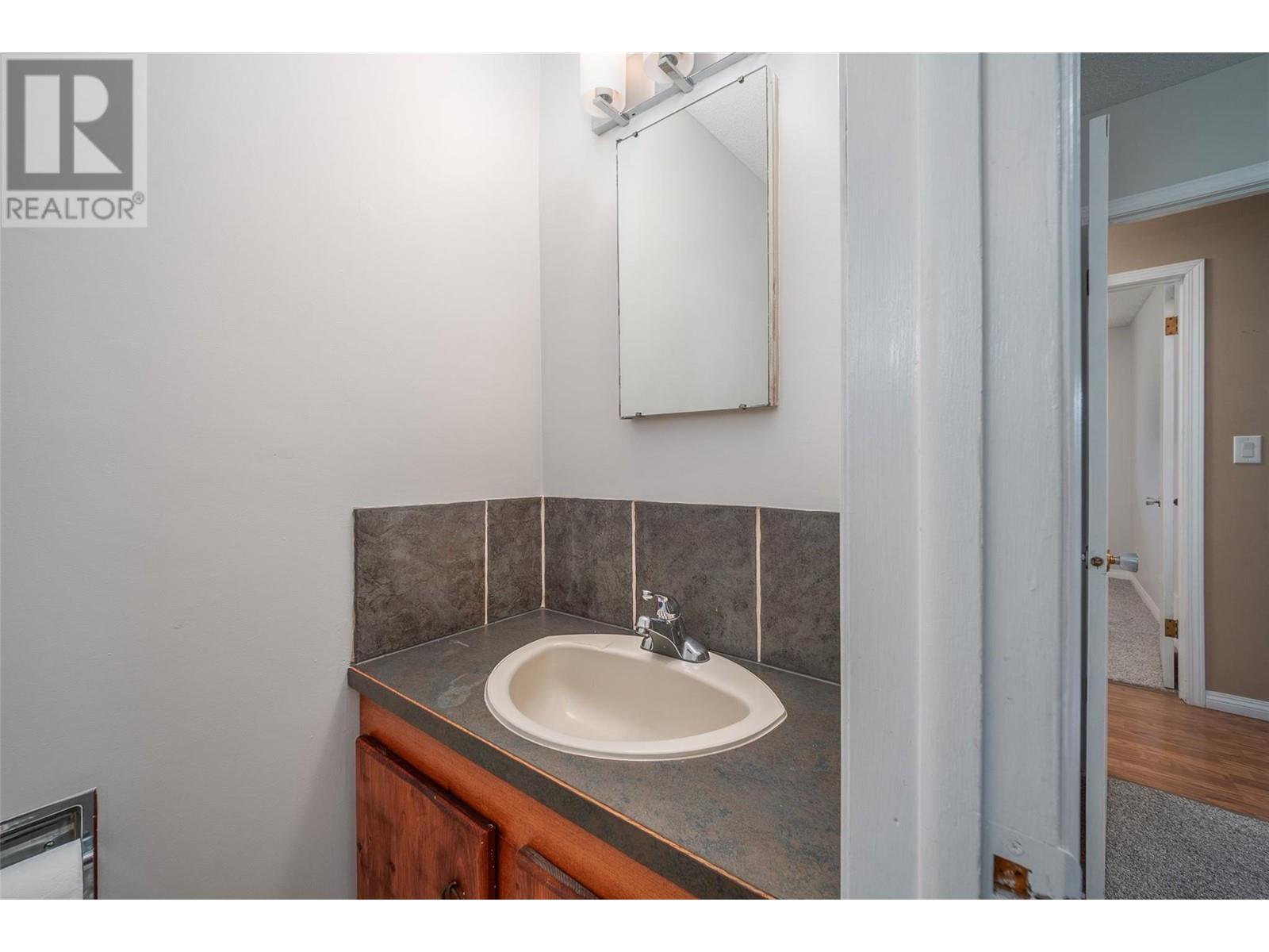  430 Pine Road, Kelowna