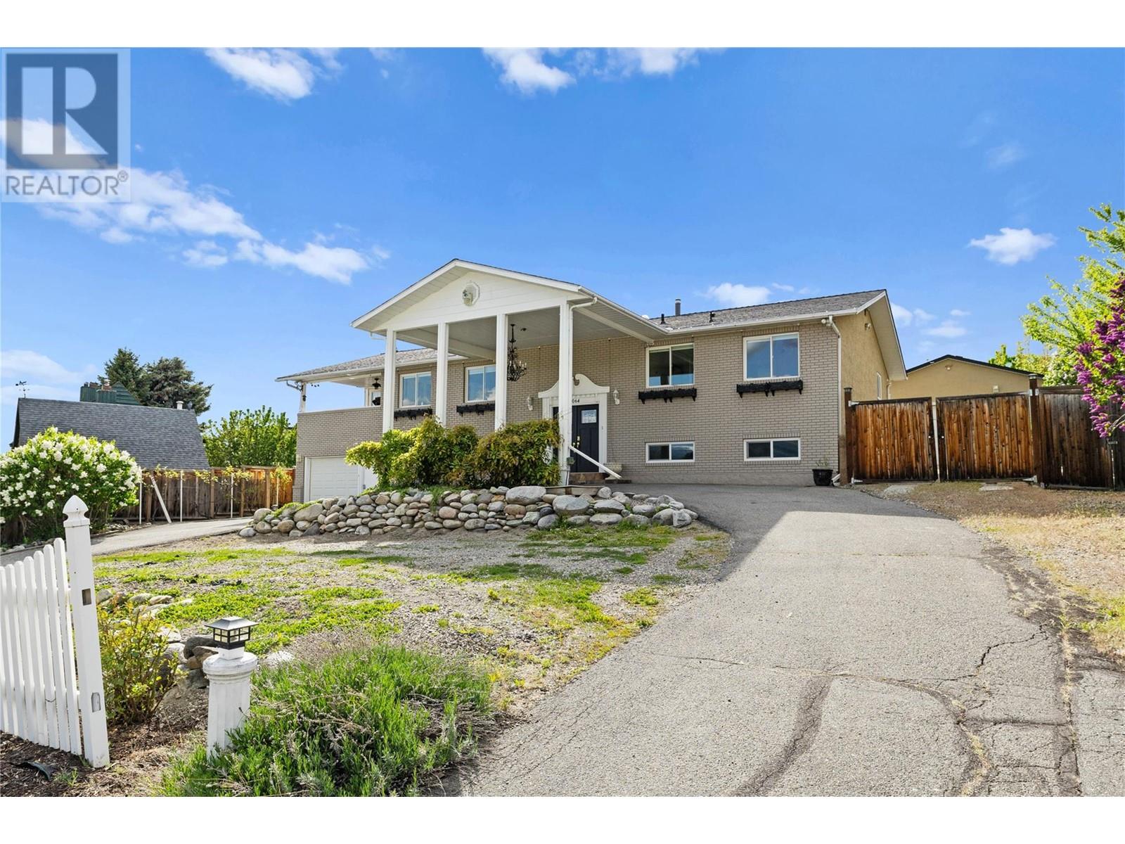 1064 Kelly Drive, West Kelowna