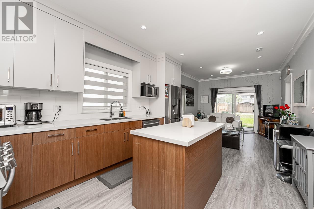 Photo 6 of 7954 Edmonds Street, Burnaby BC