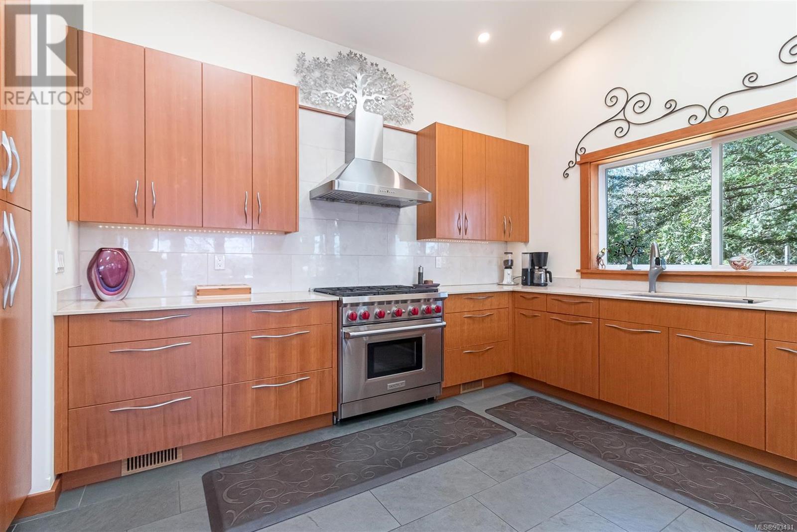 #42 1308 GREENLEAF LANE - 19