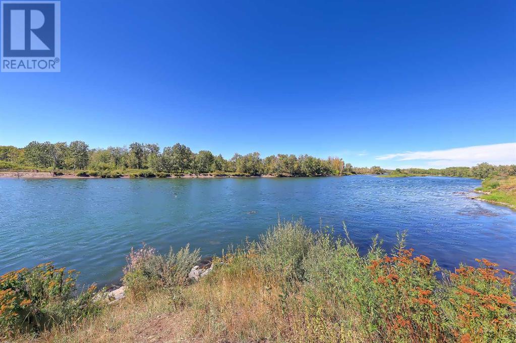 Single Family House for Sale in   Quarry Way SE Douglasdale/Glen Calgary 