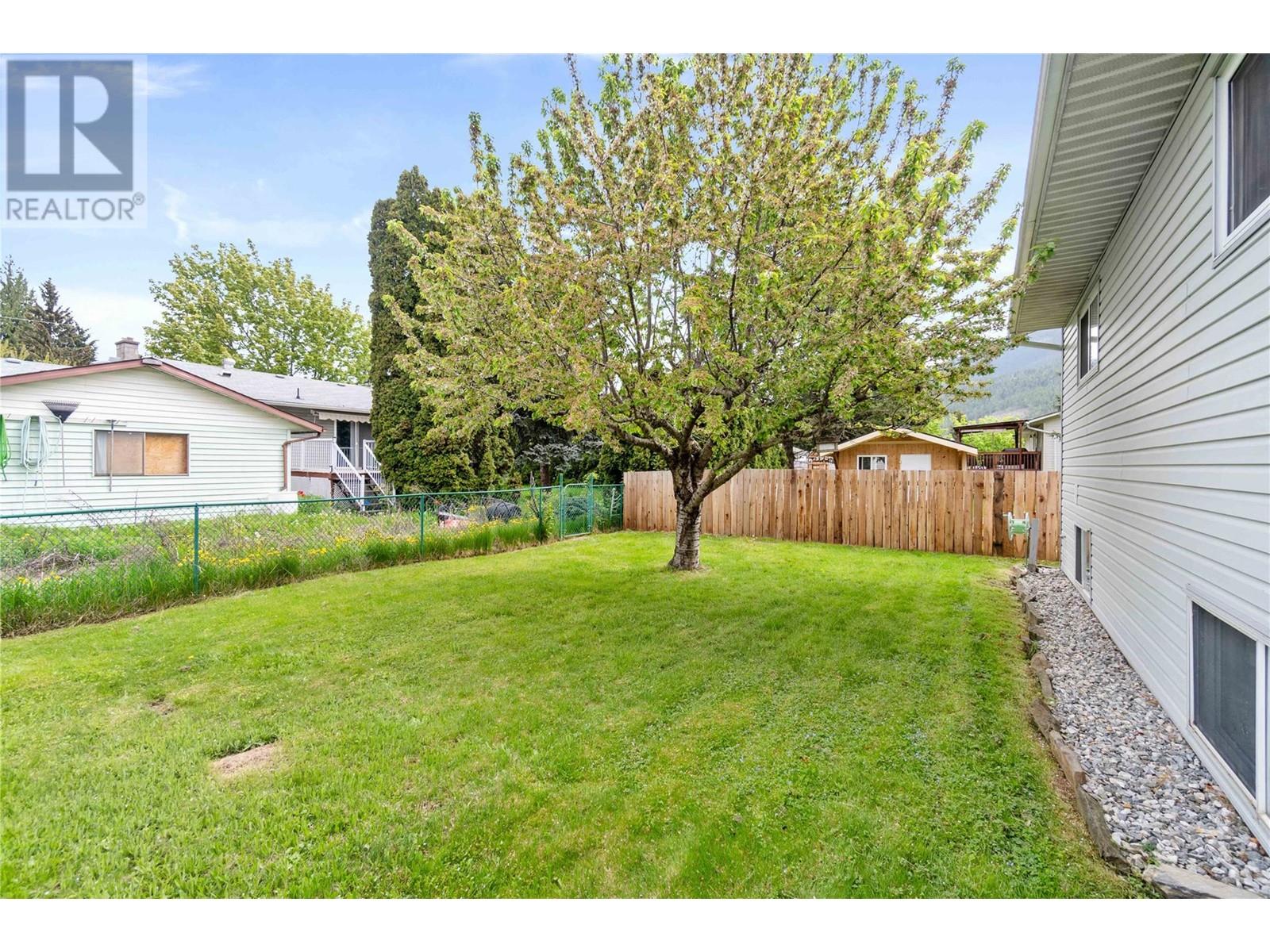  710 Conn Street, Sicamous