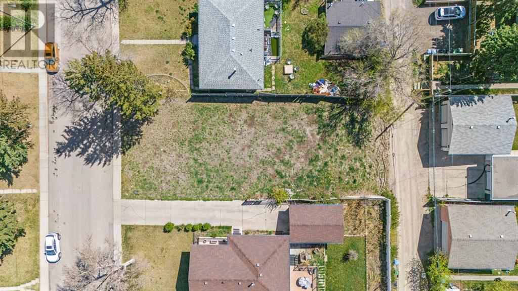 907 17A Street NE, Calgary, Alberta
