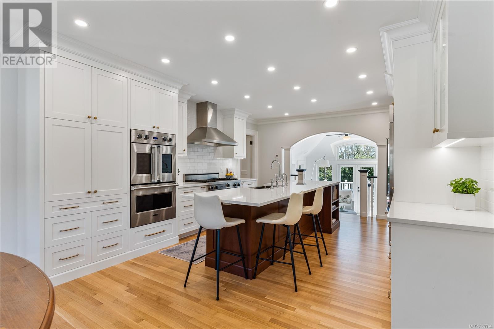 Photo 21 of 3525 Upper Terrace Rd, Oak Bay BC