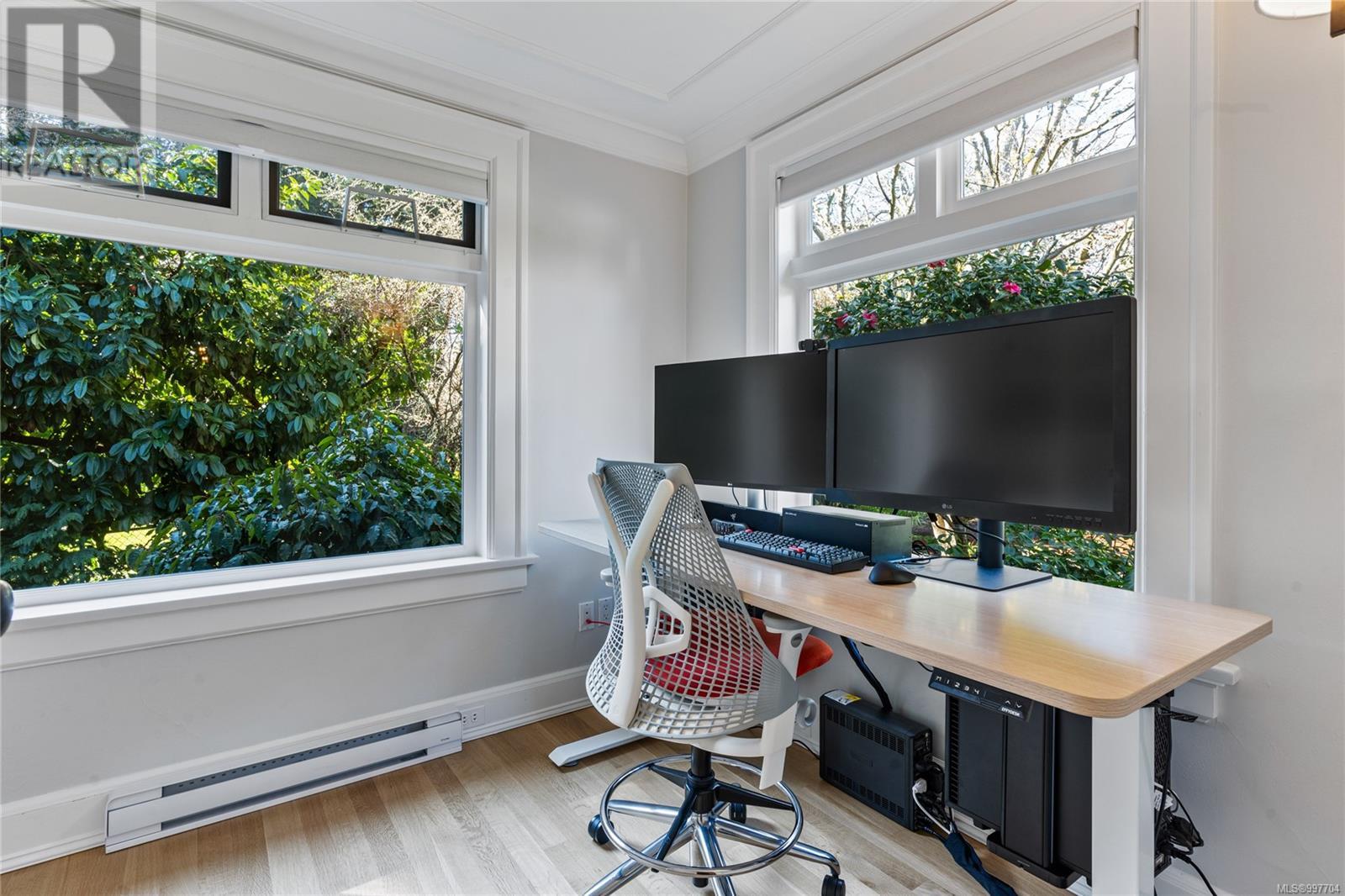 Photo 37 of 3525 Upper Terrace Rd, Oak Bay BC
