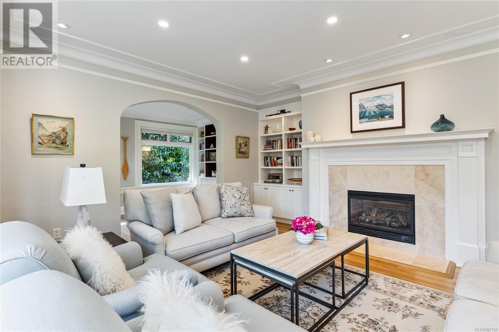 Photo 14 of 3525 Upper Terrace Rd, Oak Bay BC