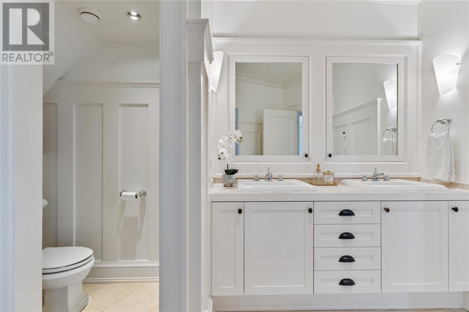 Photo 54 of 3525 Upper Terrace Rd, Oak Bay BC