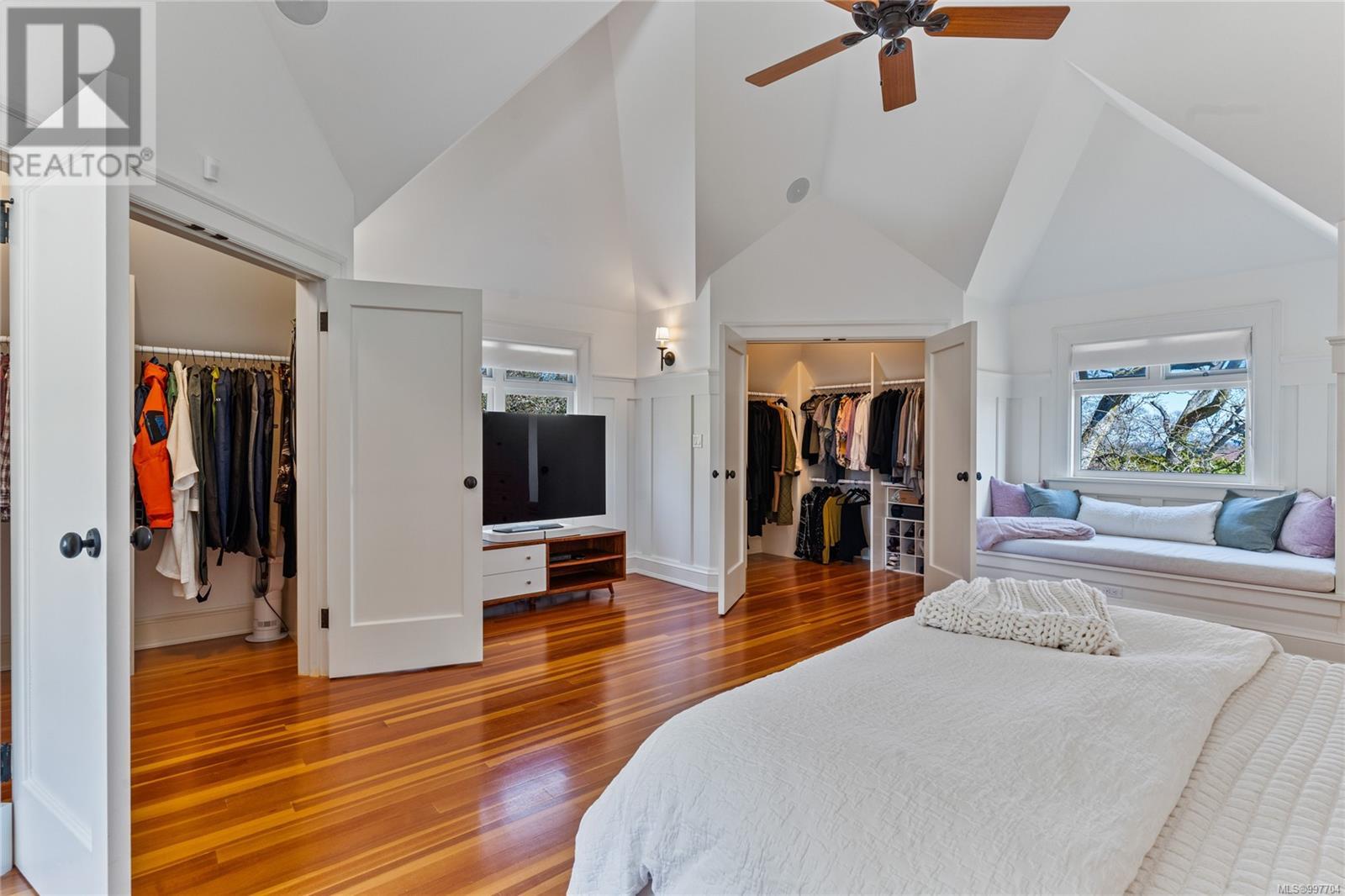Photo 47 of 3525 Upper Terrace Rd, Oak Bay BC
