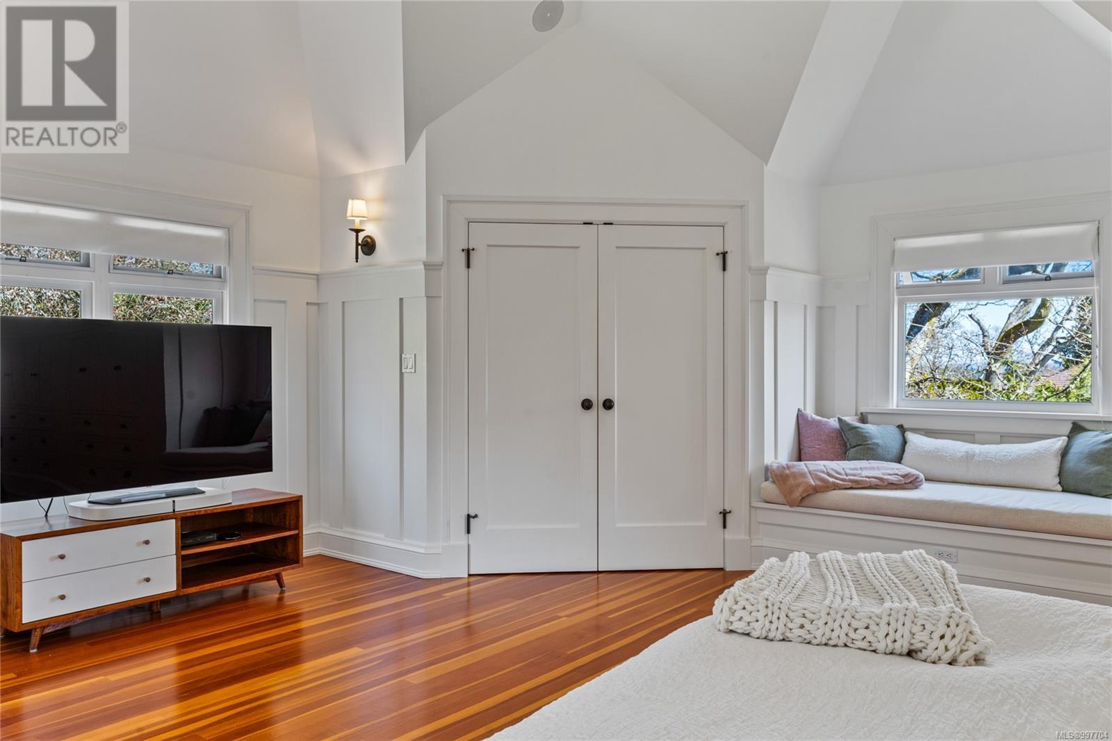 Photo 48 of 3525 Upper Terrace Rd, Oak Bay BC