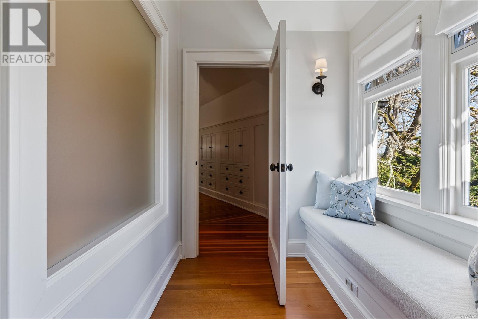 Photo 41 of 3525 Upper Terrace Rd, Oak Bay BC