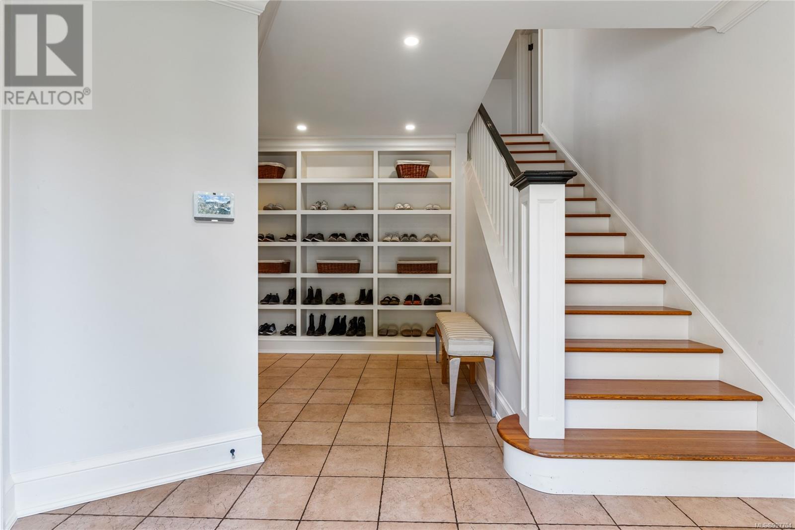 Photo 81 of 3525 Upper Terrace Rd, Oak Bay BC