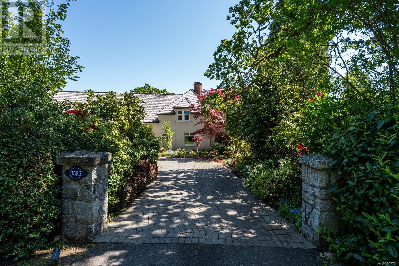 Photo 97 of 3525 Upper Terrace Rd, Oak Bay BC