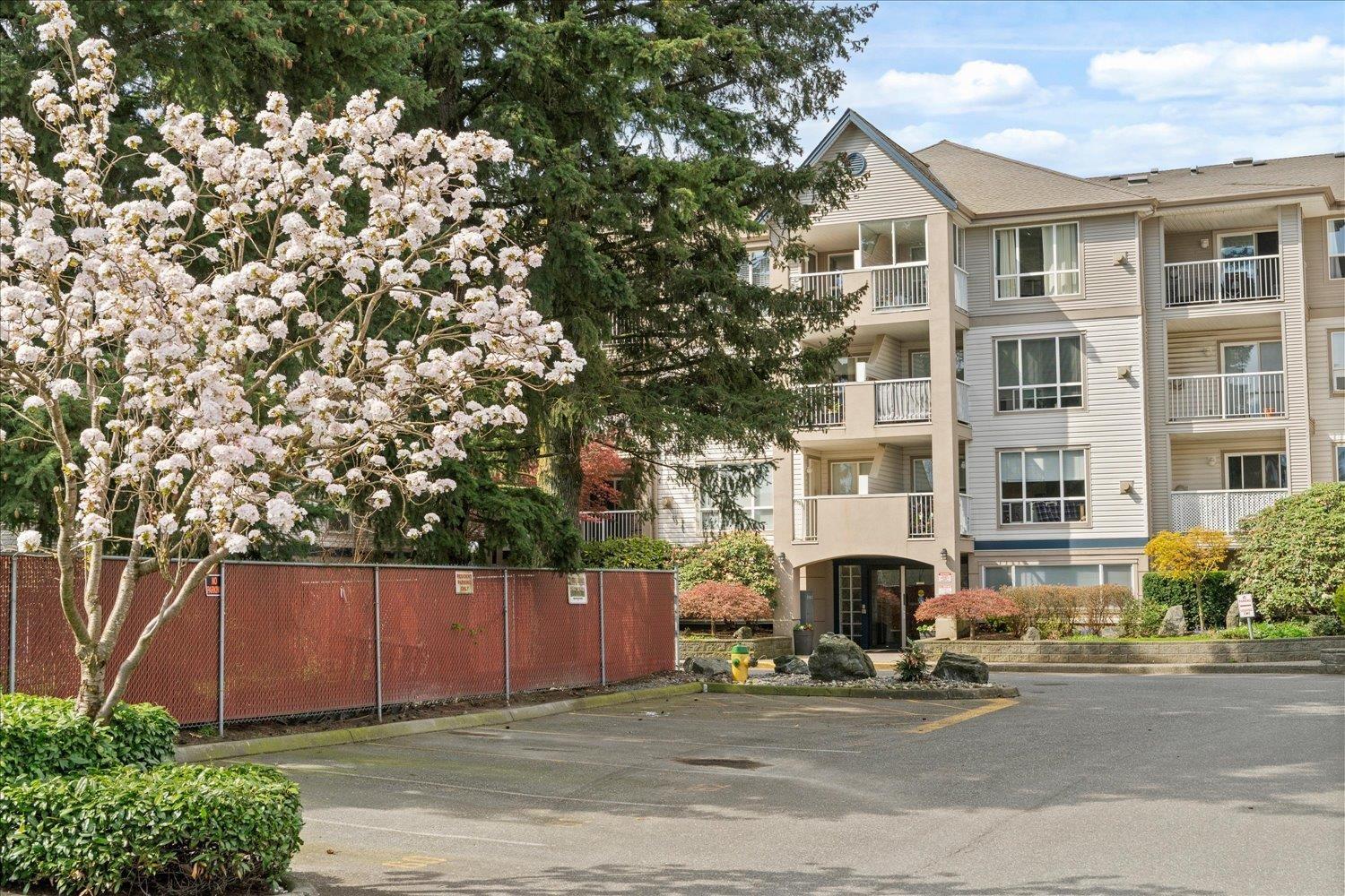 401 9165 BROADWAY STREET, Chilliwack Proper East, Chilliwack