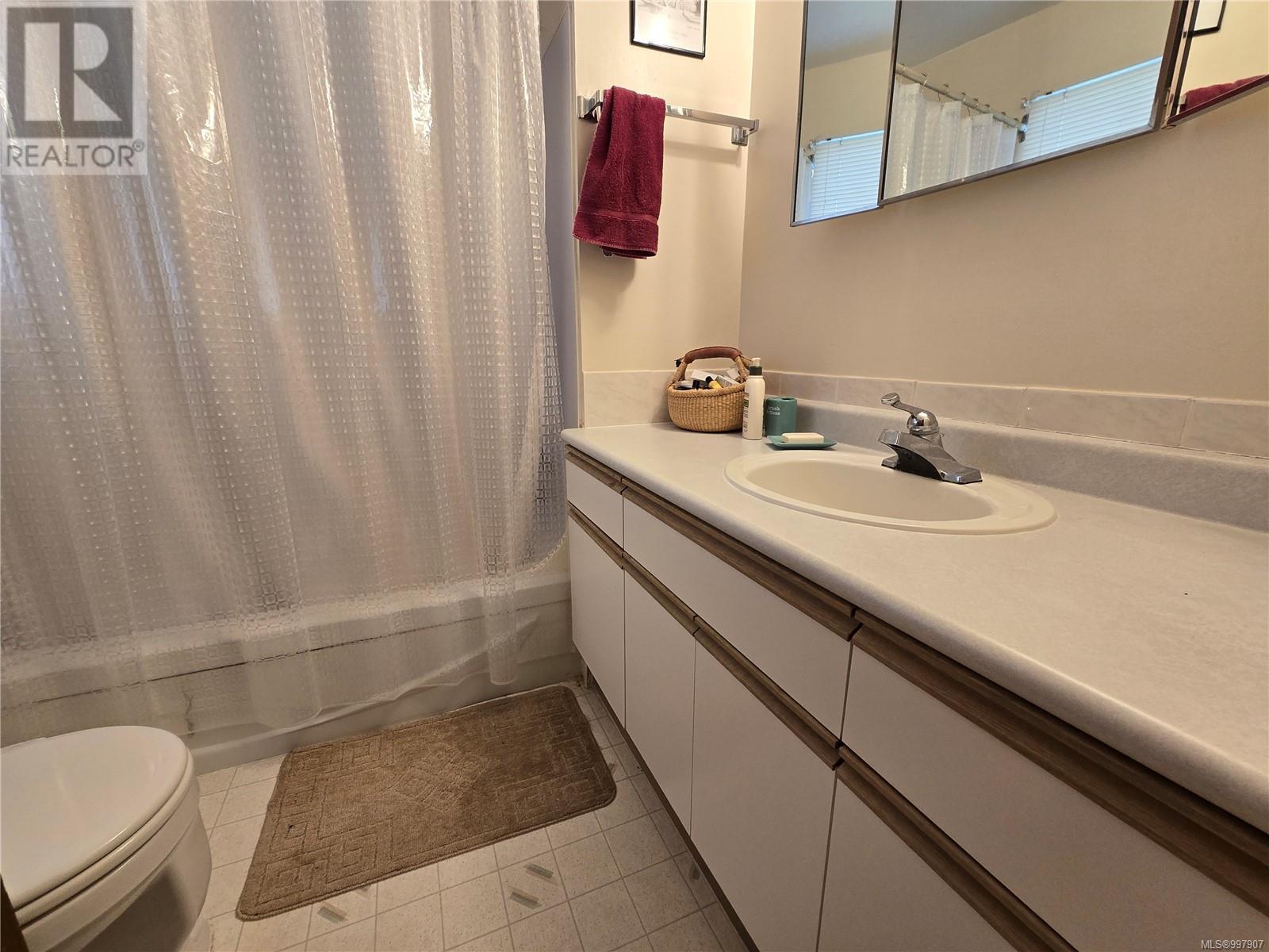 404 Haida Ave, Port Alice